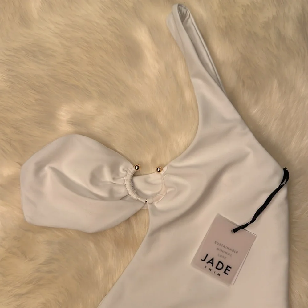 Jade Swim NWT Avery One-Shoulder Asymmetric One Piece Swimsuit White Small - Picture 2 of 9